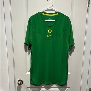 Nike dri-fit Men's Oregan ducks Green Shirt